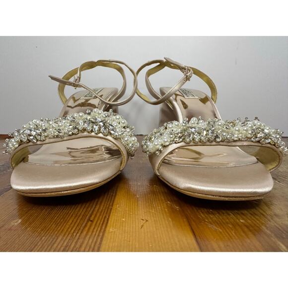 Badgley Mischka Women's Alyna Bejeweled Block Heel Pump Size 8.5 Champaigne - Picture 4 of 9